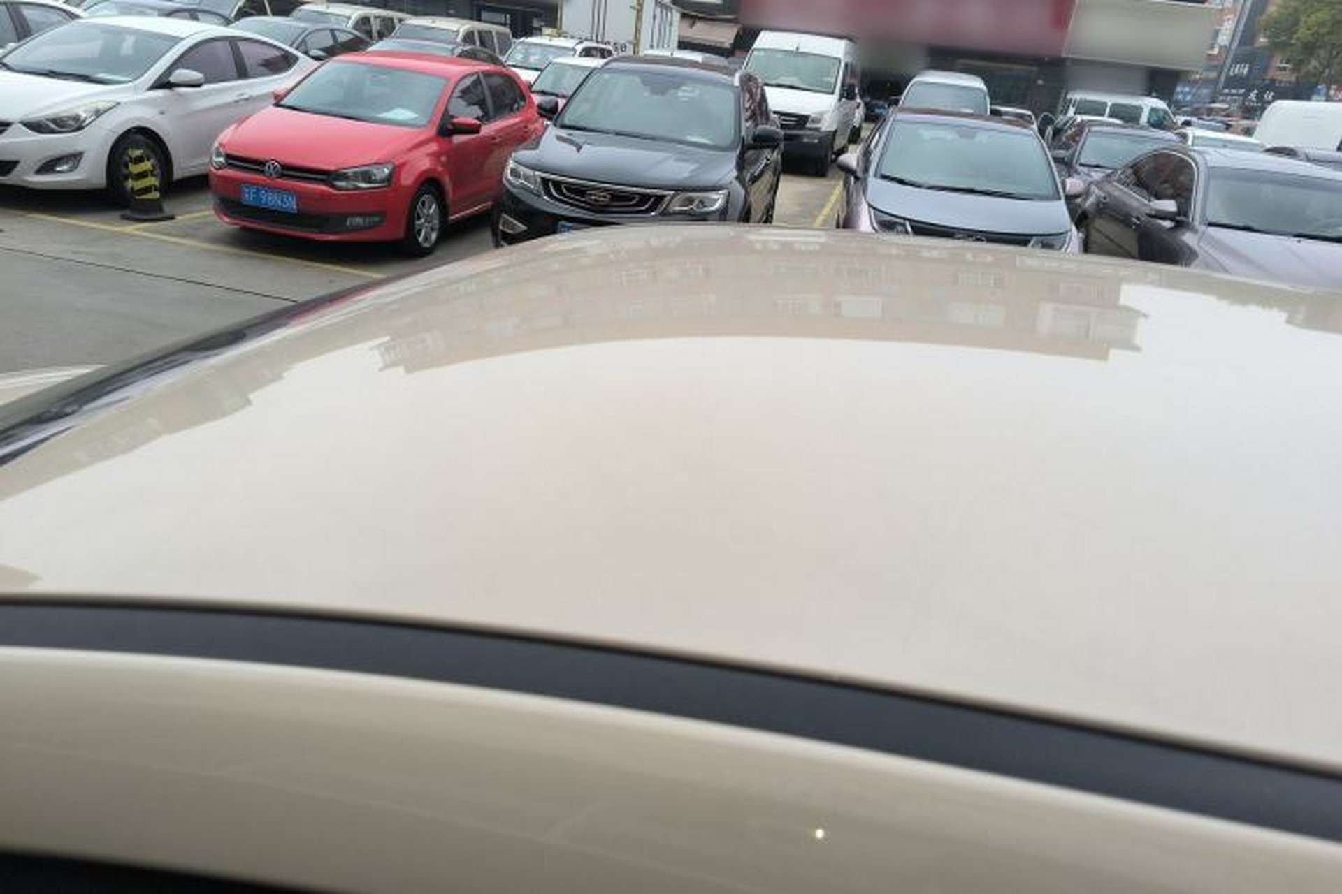 Used AION UT 2025 330 Starlight Edition Roof
