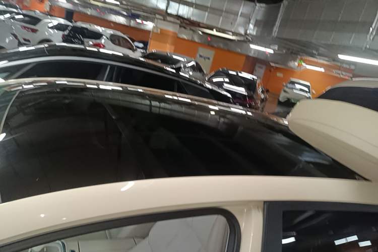 Used AION UT 2025 420 Prestige Edition Roof