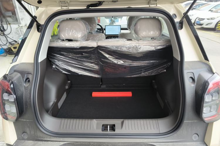 Used AION UT 2025 330 Starlight Edition Trunk