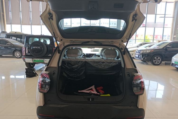 Used AION UT 2025 420 Intelligent Luxury Edition Trunk