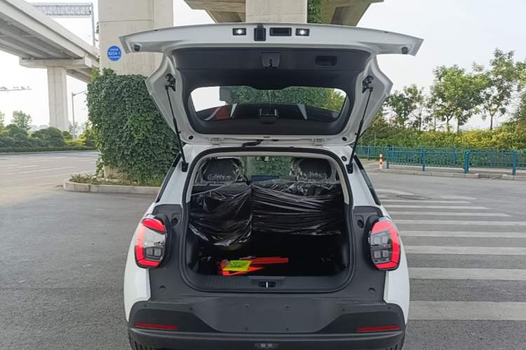 Used AION UT 2025 330 Starlight Edition Trunk