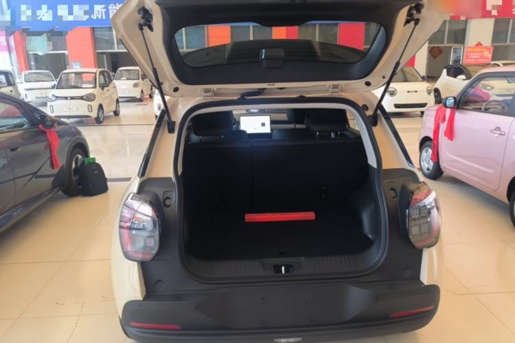 Used AION UT 2025 420 Smart Edition Trunk