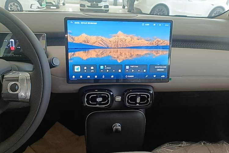 Used AION UT 2025 420 Intelligent Luxury Edition Audio And AC Panel