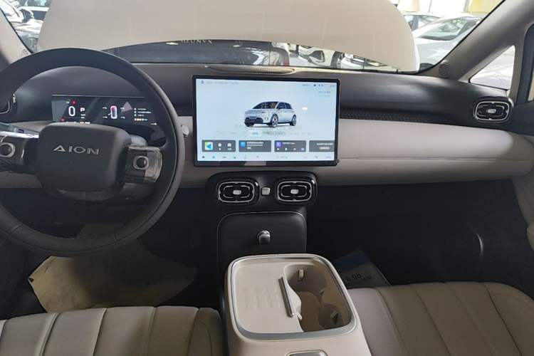 Used AION UT 2025 420 Intelligent Luxury Edition Audio And AC Panel