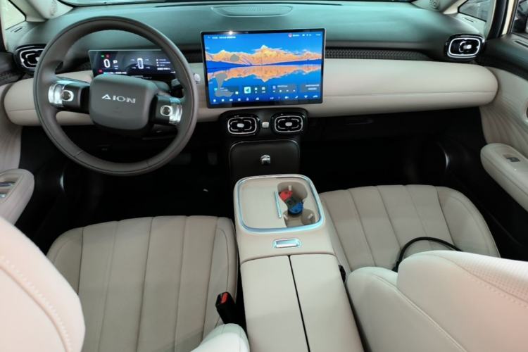 Used AION UT 2025 420 Intelligent Luxury Edition Center Console