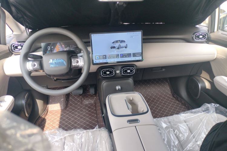 Used AION UT 2025 330 Star Edition Center Console