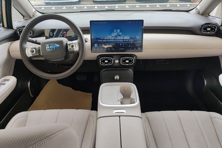 Used AION UT 2025 420 Intelligent Luxury Edition Center Console
