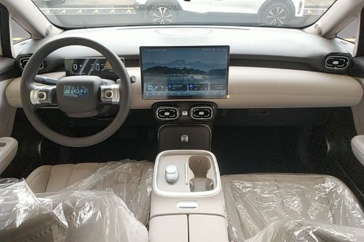 Used AION UT 2025 330 Starlight Edition Center Console