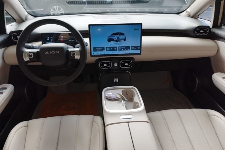 Used AION UT 2025 420 Intelligent Luxury Edition Center Console