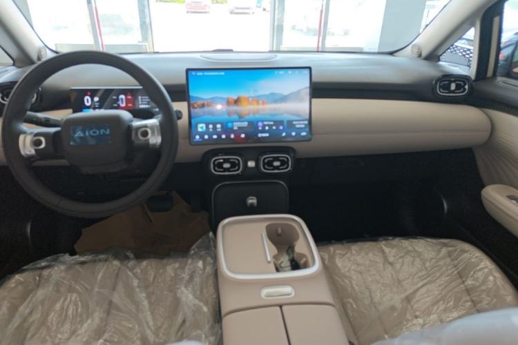 Used AION UT 2025 420 Intelligent Luxury Edition Center Console