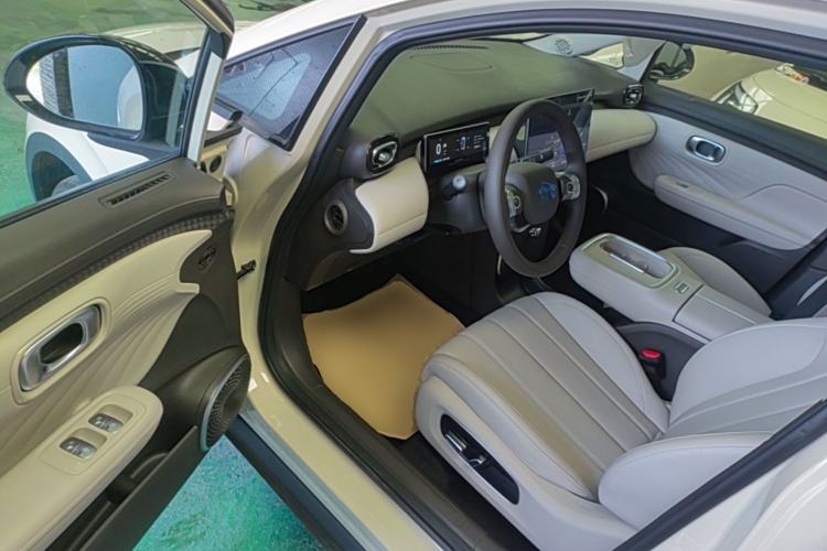 Used AION UT 2025 420 Intelligent Luxury Edition Driver Seat