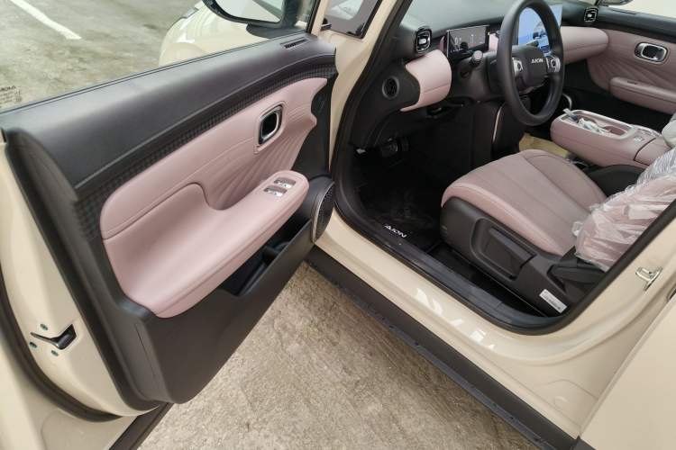 Used AION UT 2025 330 Star Edition Driver Seat