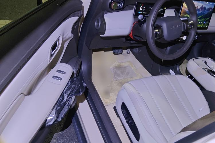Used AION UT 2025 420 Intelligent Luxury Edition Driver Seat