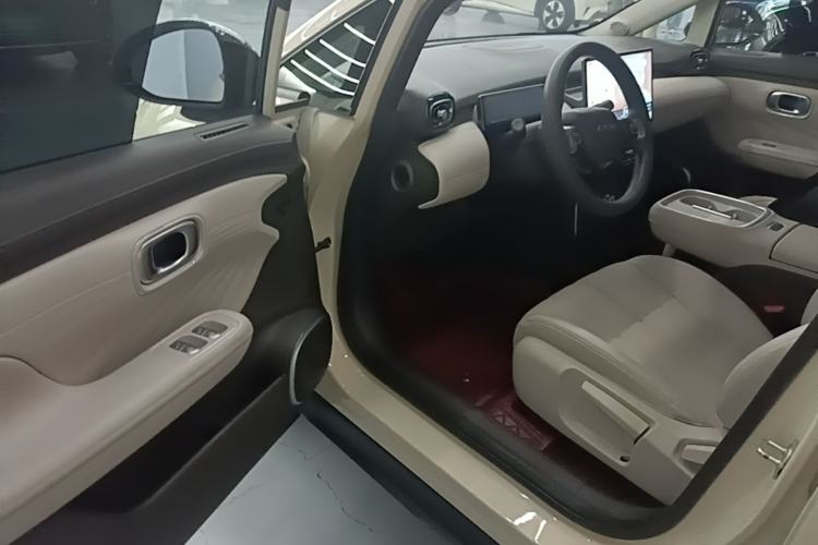 Used AION UT 2025 420 Smart Edition Driver Seat