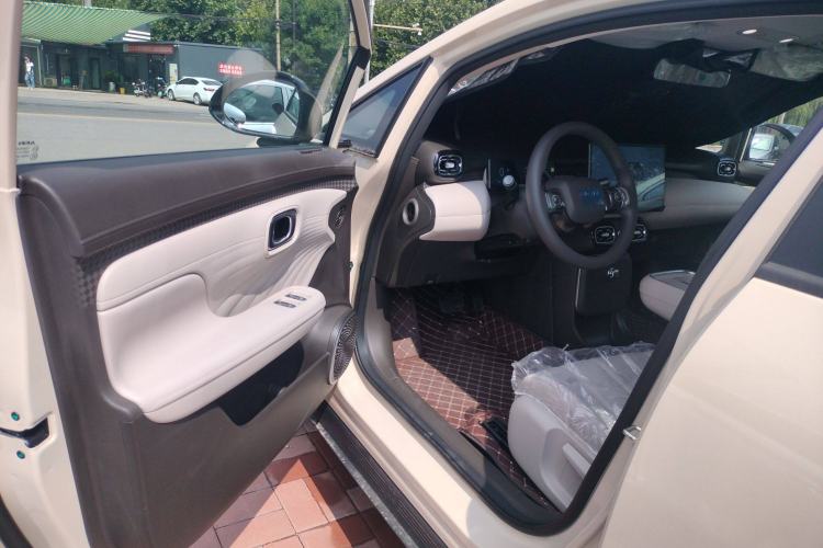 Used AION UT 2025 330 Star Edition Driver Seat