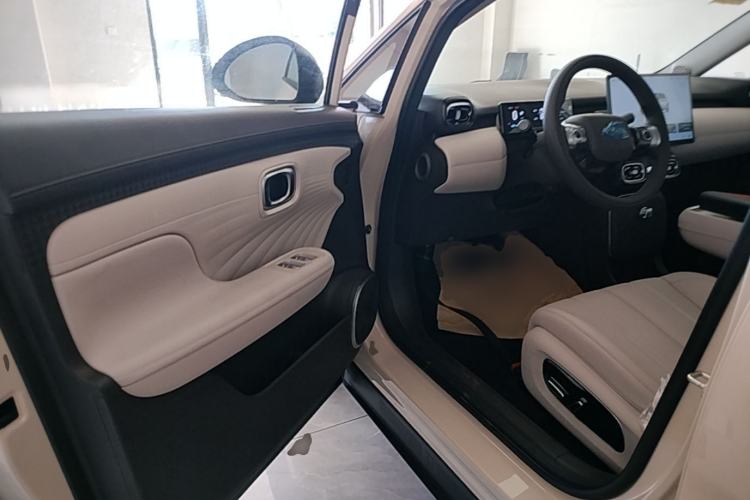 Used AION UT 2025 420 Intelligent Luxury Edition Driver Seat