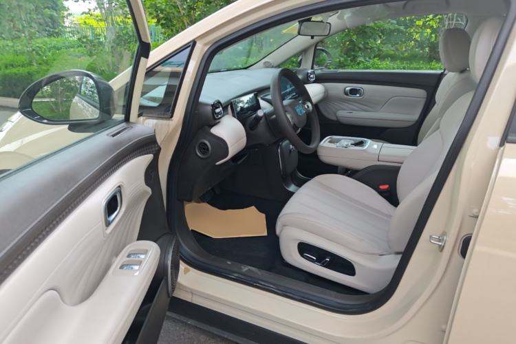 Used AION UT 2025 420 Intelligent Luxury Edition Driver Seat