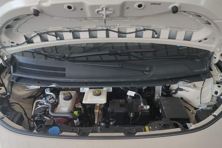 Used AION UT 2025 420 Prestige Edition Engine Bay