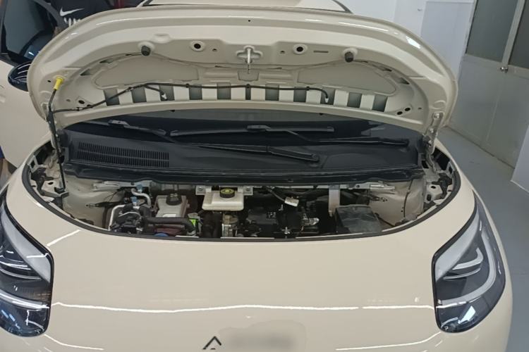 Used AION UT 2025 420 Smart Edition Engine Bay