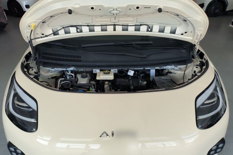 Used AION UT 2025 420 Intelligent Luxury Edition Engine Bay