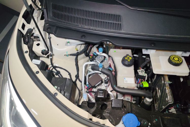Used AION UT 2025 420 Intelligent Luxury Edition Engine Bay Right