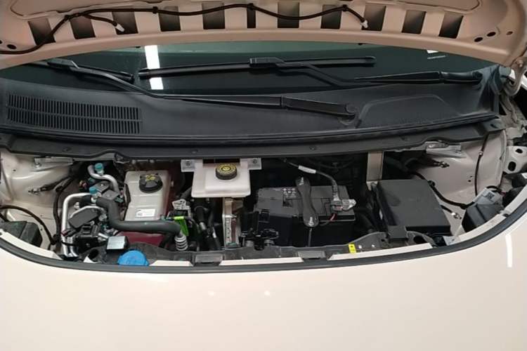Used AION UT 2025 420 Intelligent Luxury Edition Engine Bay