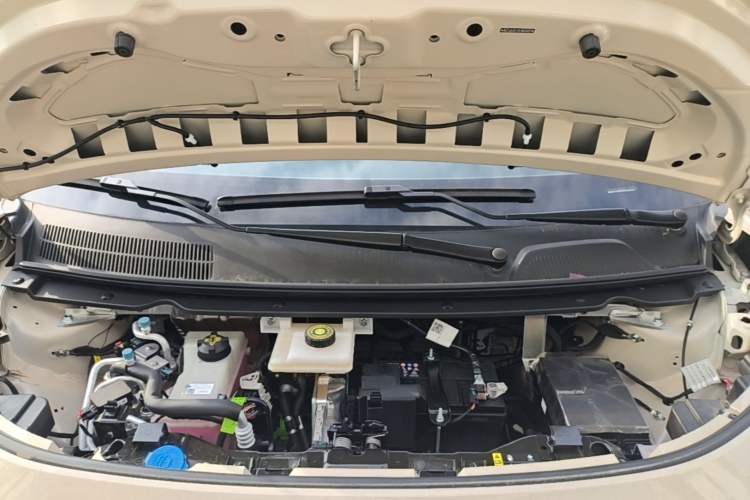 Used AION UT 2025 420 Smart Edition Engine Bay
