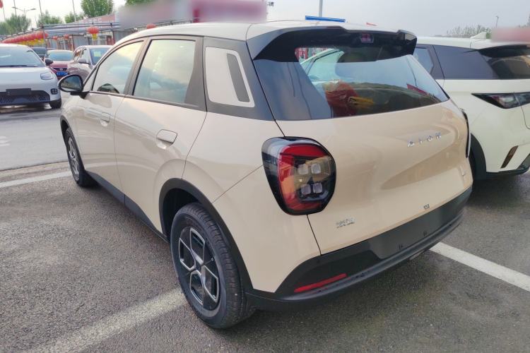 Used AION UT 2025 330 Starlight Edition Exterior 2