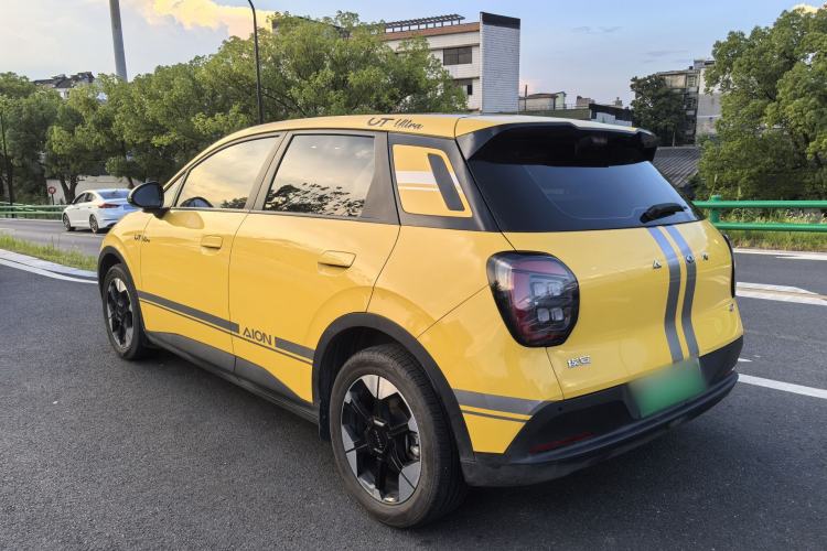 Used AION UT 2025 420 Prestige Edition Exterior 2