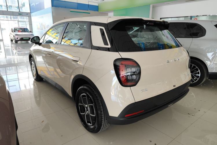 Used AION UT 2025 330 Starlight Edition Exterior 2