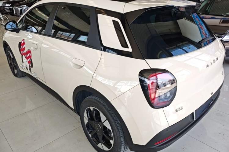 Used AION UT 2025 420 Prestige Edition Exterior 2