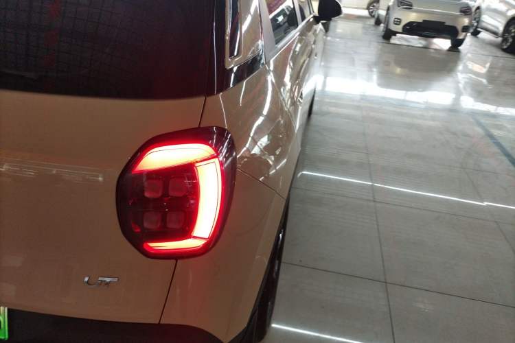 Used AION UT 2025 420 Prestige Edition Exterior 3