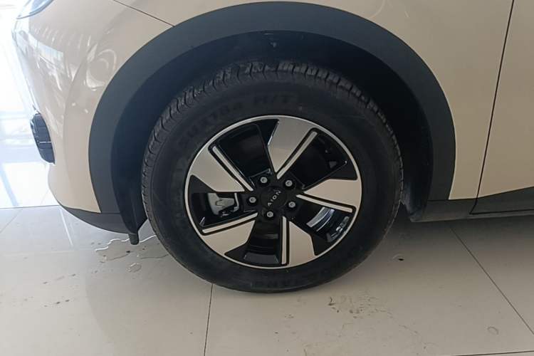 Used AION UT 2025 420 Intelligent Luxury Edition Exterior 4