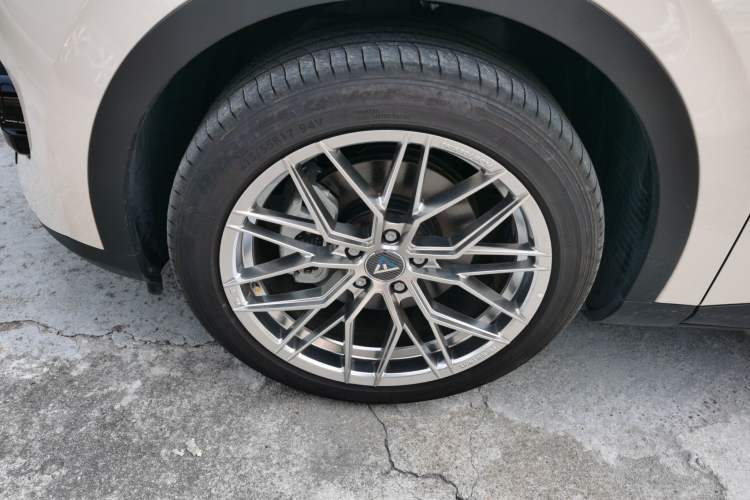 Used AION UT 2025 420 Prestige Edition Exterior 4