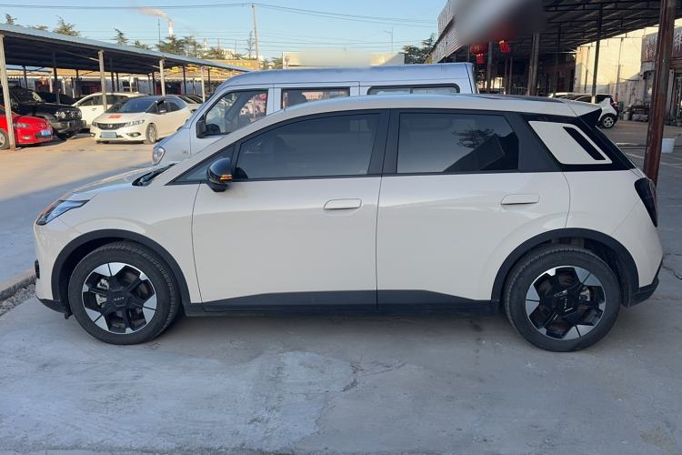 Used AION UT 2025 420 Prestige Edition Exterior 4