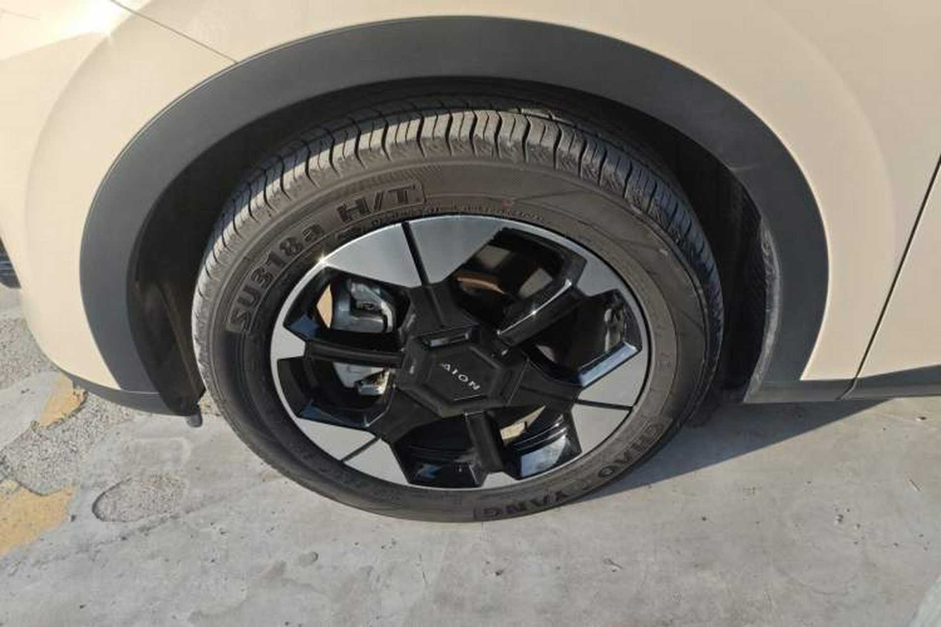 Used AION UT 2025 420 Prestige Edition Exterior 4