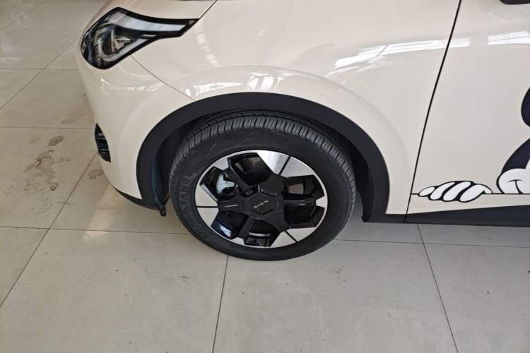 Used AION UT 2025 420 Prestige Edition Exterior 4