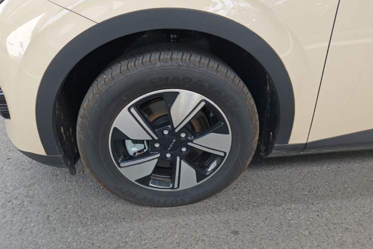 Used AION UT 2025 420 Intelligent Luxury Edition Exterior 4