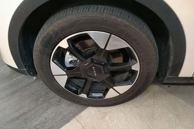 Used AION UT 2025 420 Intelligent Luxury Edition Exterior 4