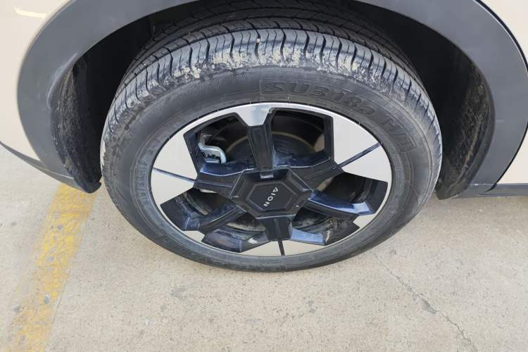 Used AION UT 2025 420 Prestige Edition Exterior 5