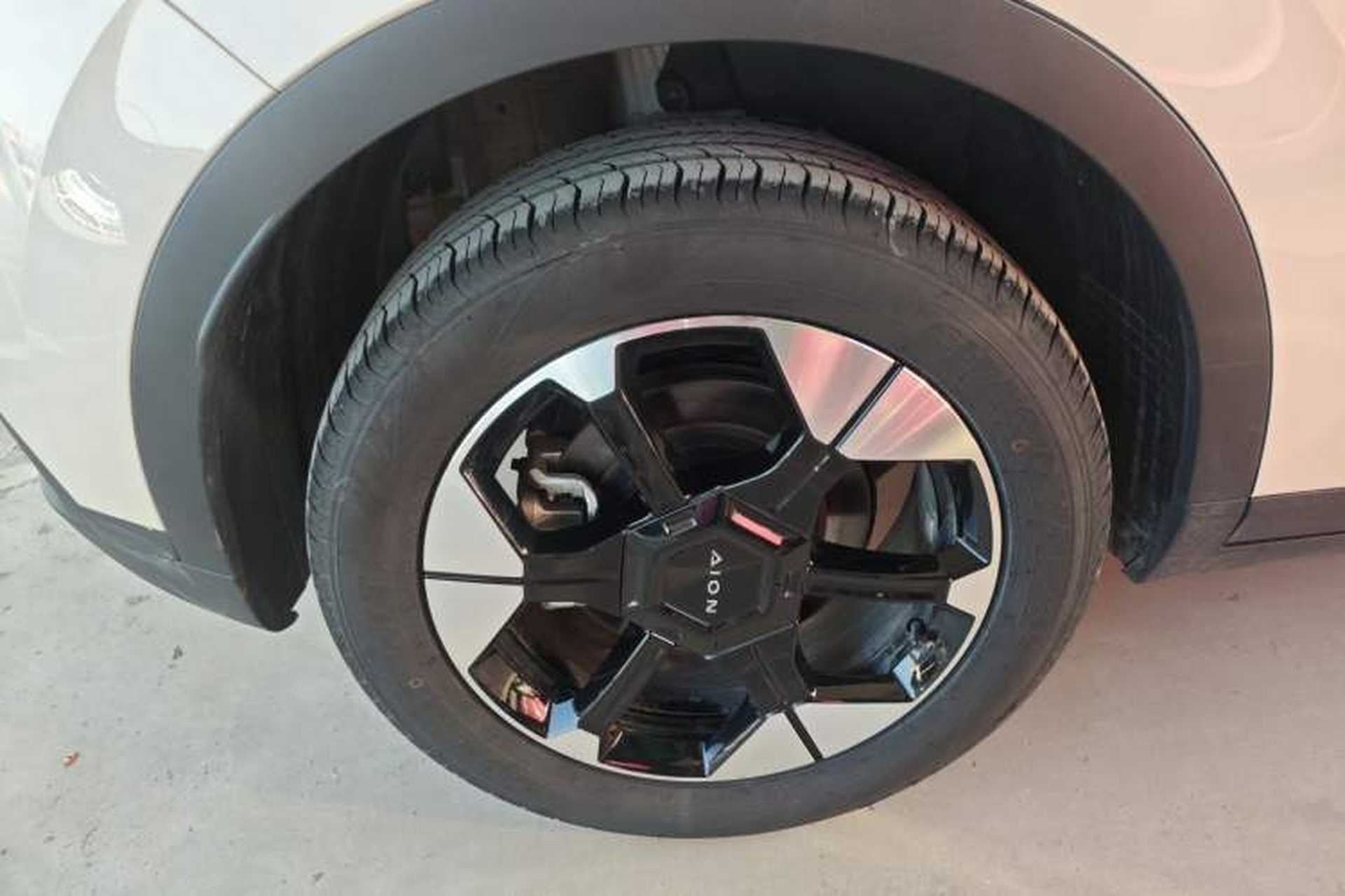 Used AION UT 2025 420 Prestige Edition Exterior 5