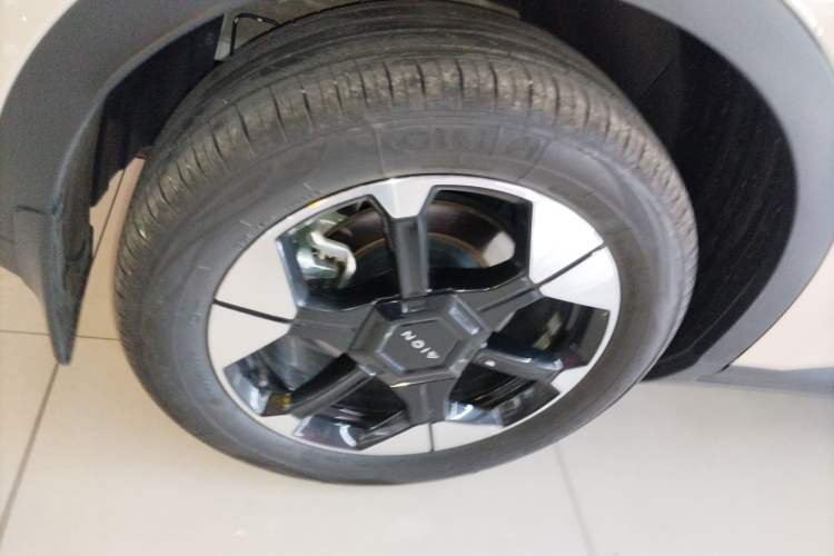 Used AION UT 2025 420 Prestige Edition Exterior 5