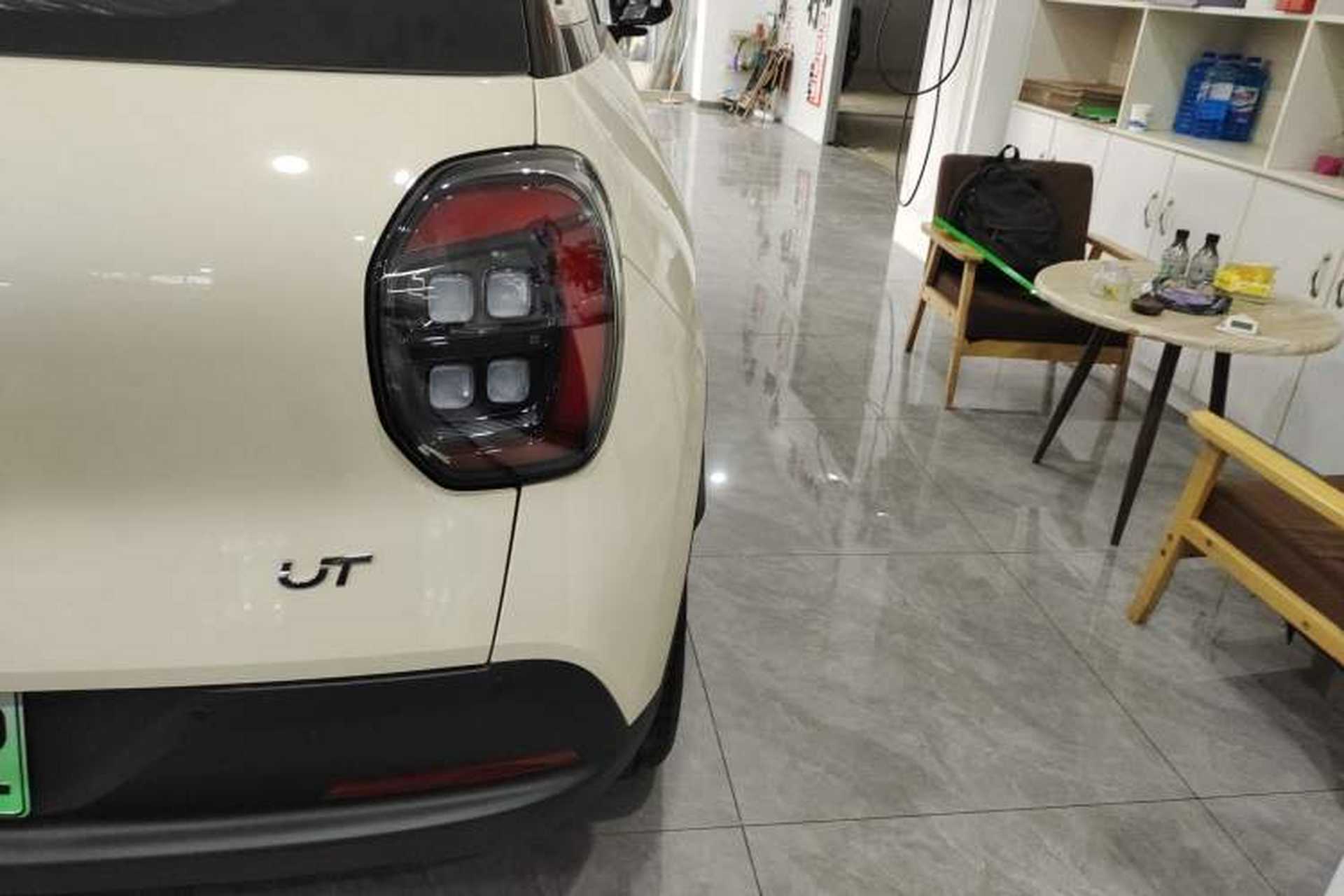 Used AION UT 2025 330 Starlight Edition Exterior 6