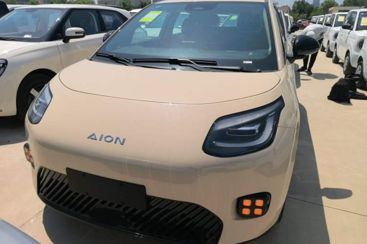 Used AION UT 2025 330 Starlight Edition Front