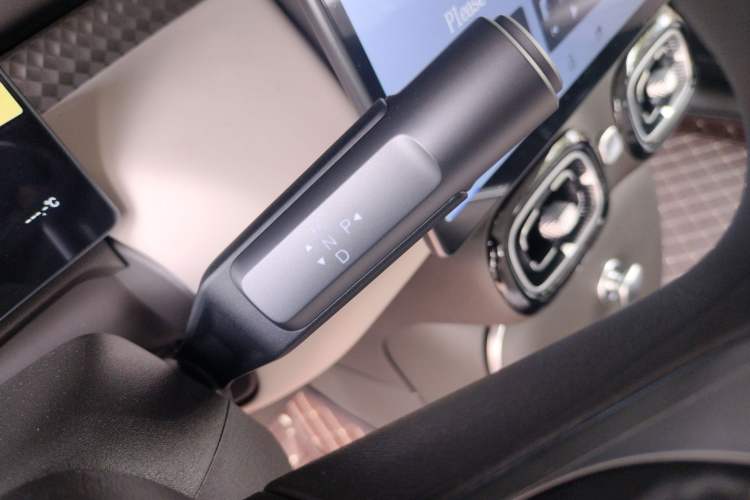 Used AION UT 2025 330 Star Edition Gear Lever