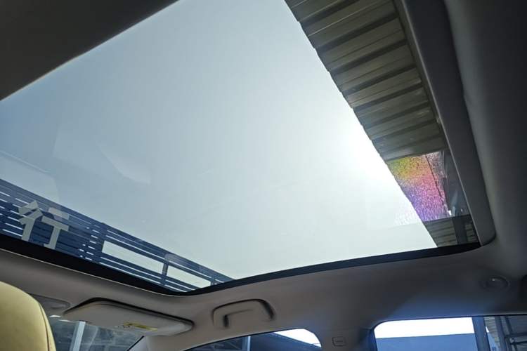 Used AION UT 2025 420 Prestige Edition Headliner