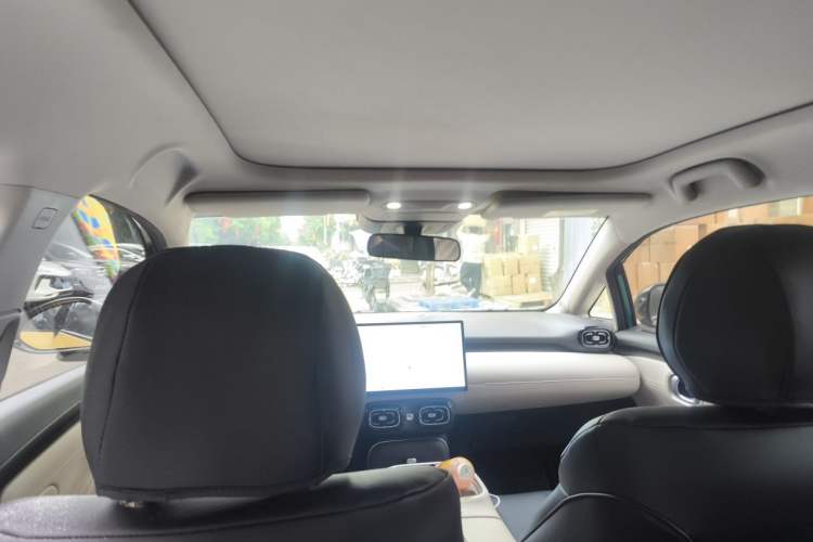 Used AION UT 2025 420 Prestige Edition Headliner