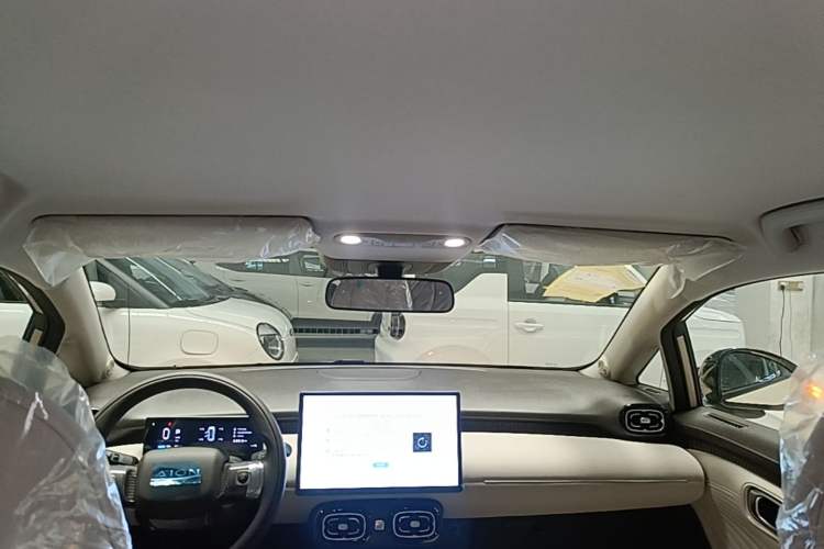 Used AION UT 2025 420 Intelligent Luxury Edition Headliner