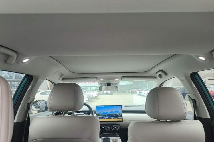Used AION UT 2025 420 Prestige Edition Headliner