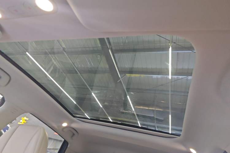 Used AION UT 2025 420 Prestige Edition Headliner